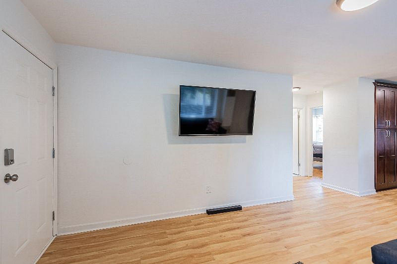 Furnished Finder property 405543_1 photo 26