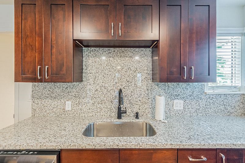 Furnished Finder property 405543_1 photo 28