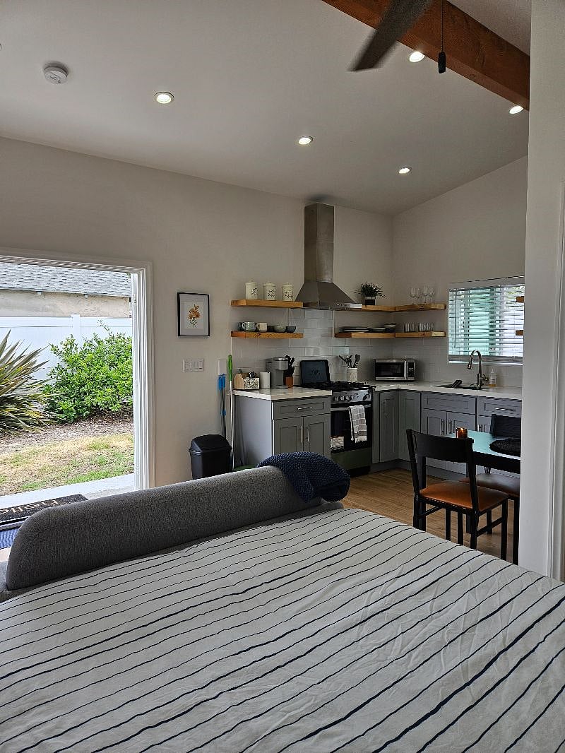 Furnished Finder property 405549_1 photo 10