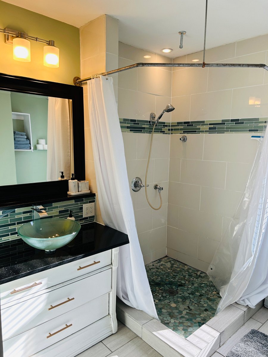 Furnished Finder property 405623_1 photo 9