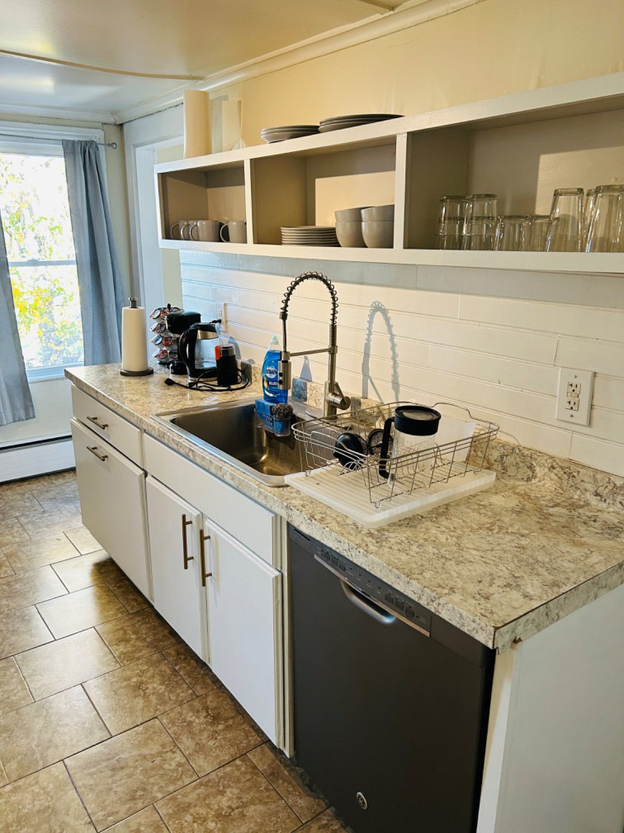 Furnished Finder property 405623_1 photo 14