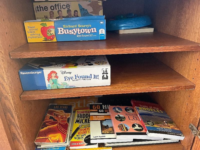 A few board games and guides to LA and nearby cities and attractions. We are 15 minutes from the beach, 30 minutes from Santa Monica and downtown LA, and 35 minutes from Disneyland. Las Vegas is only a 4 hour drive!