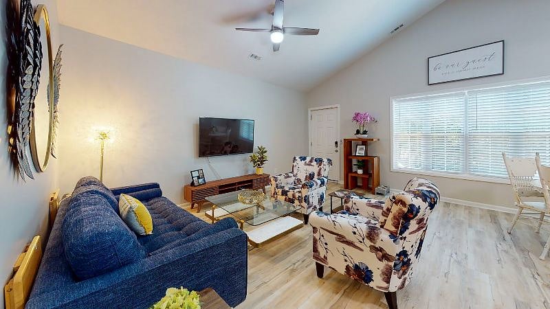 Furnished Finder property 405660_1 photo 6