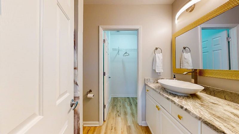 Furnished Finder property 405660_1 photo 16