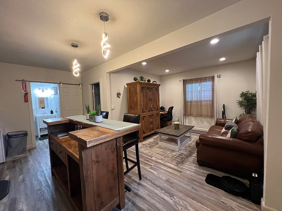 Furnished Finder property 405674_1 photo 8