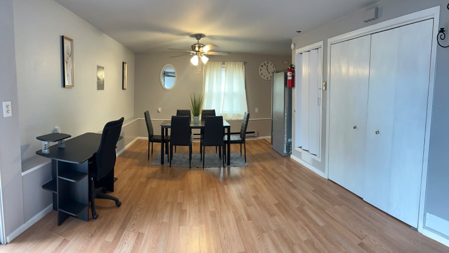 Furnished Finder property 405674_2 photo 3