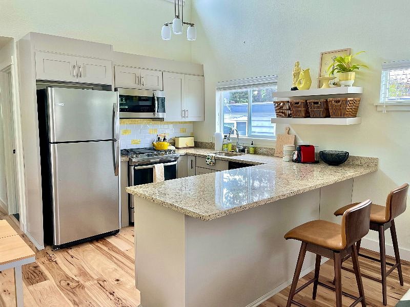 Furnished Finder property 405680_1 photo 4