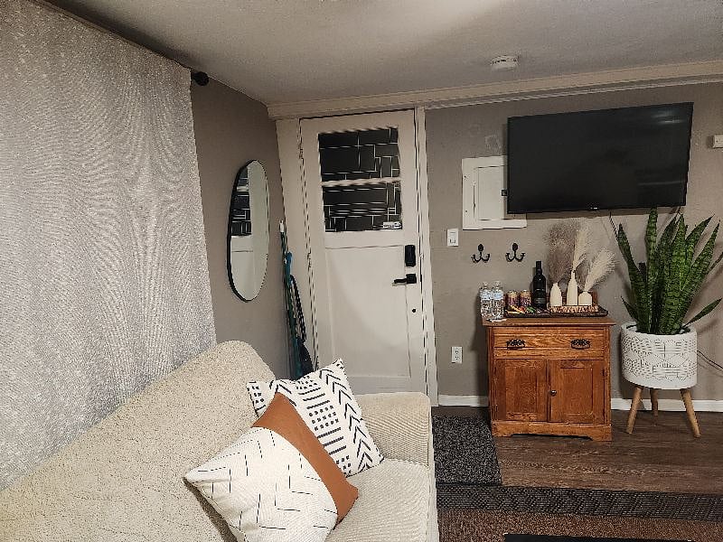 Furnished Finder property 405693_1 photo 9