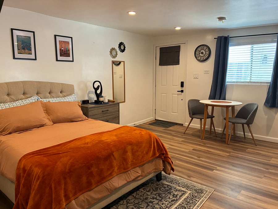 Furnished Finder property 405723_1 photo 5