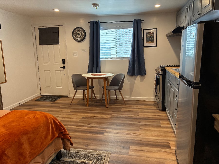 Furnished Finder property 405723_1 photo 4