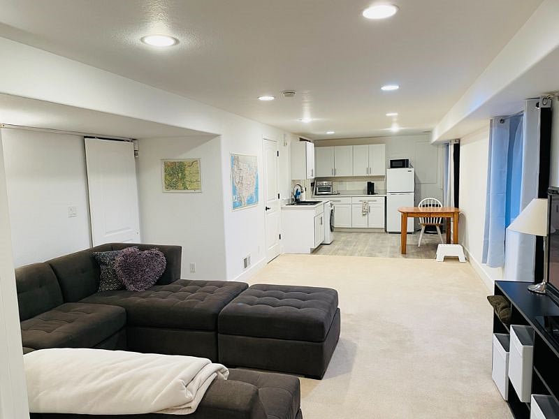 Furnished Finder property 405727_1 photo 4