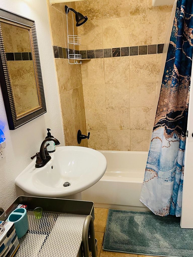 Furnished Finder property 405727_1 photo 8