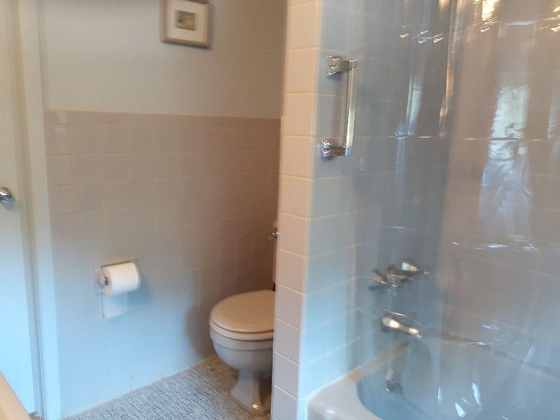 Furnished Finder property 405778_1 photo 13