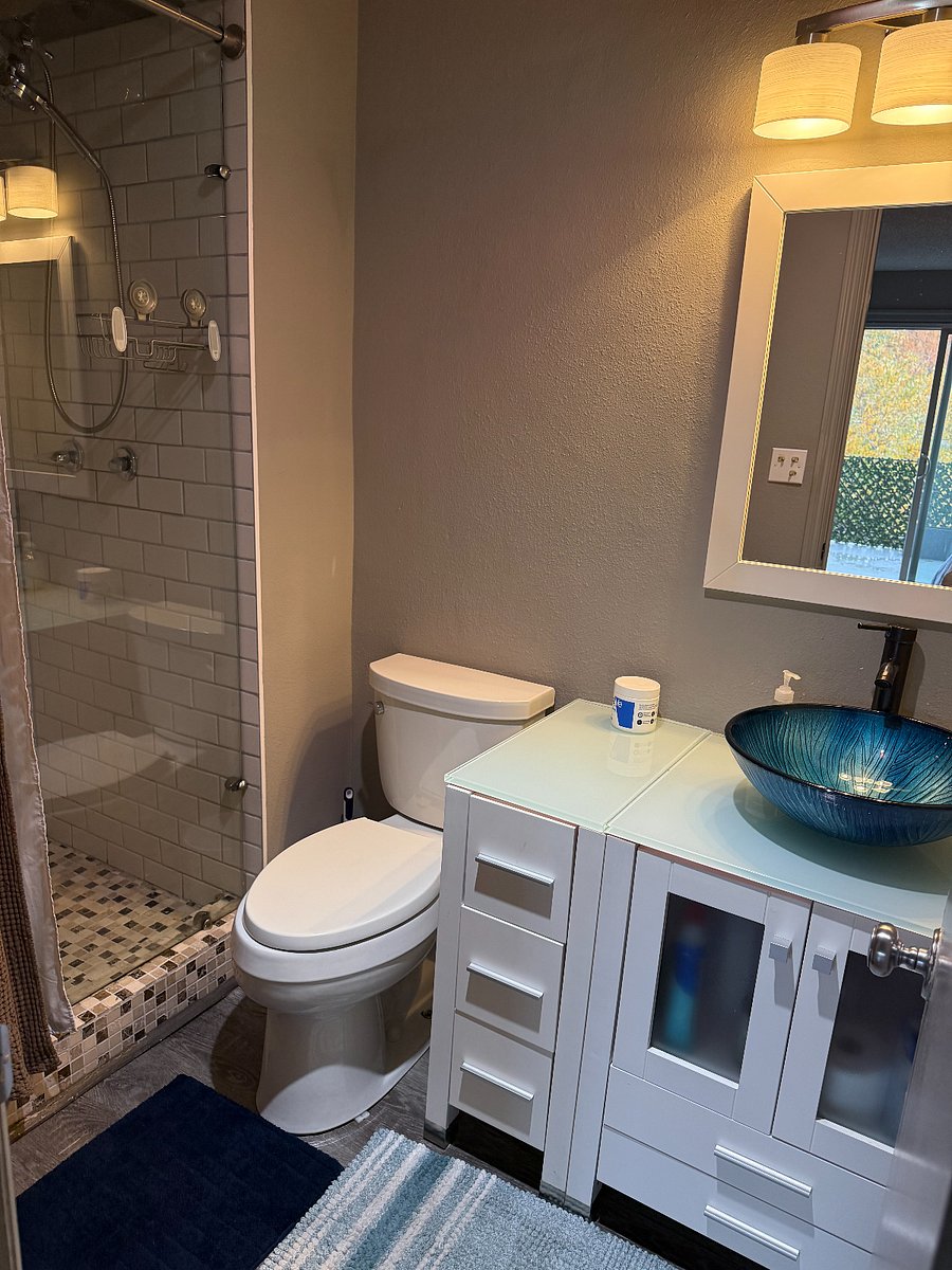 Furnished Finder property 405782_1 photo 10