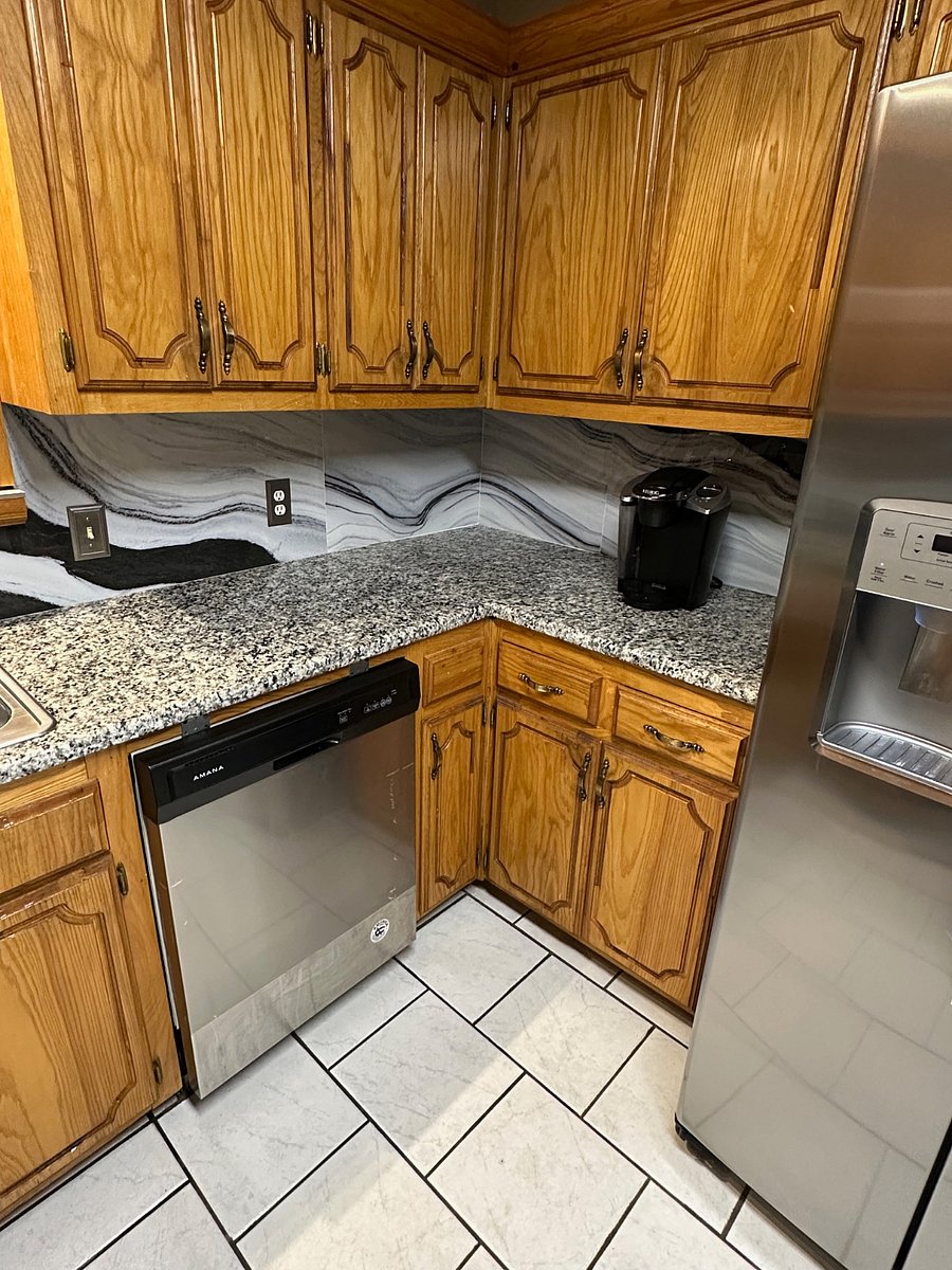 Furnished Finder property 405804_1 photo 17