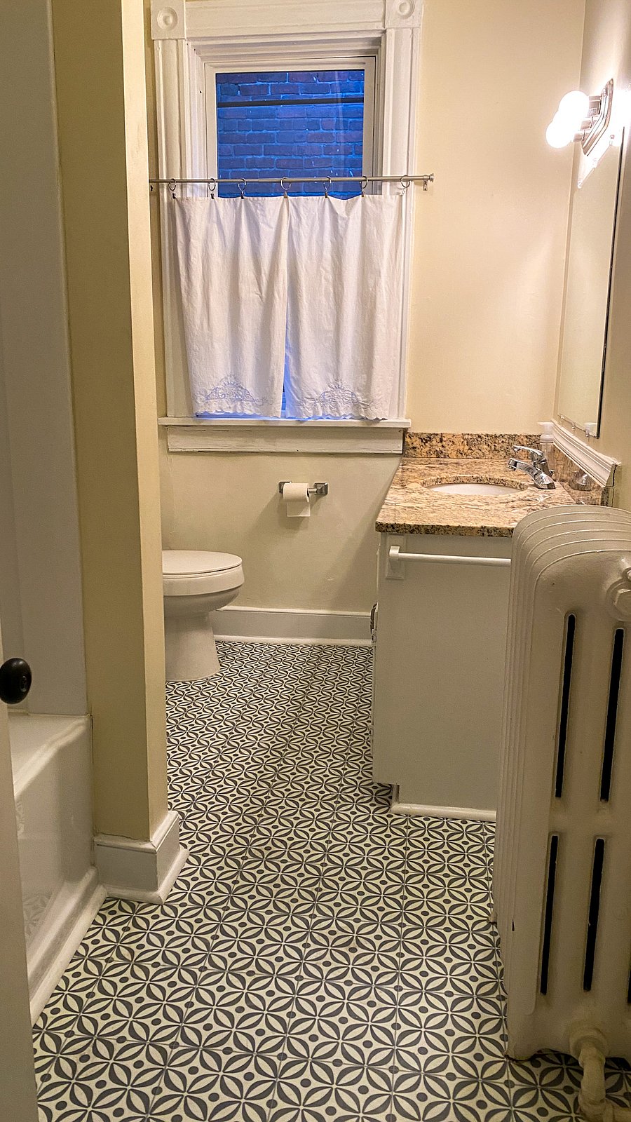 Shared Full Bath (upstairs)