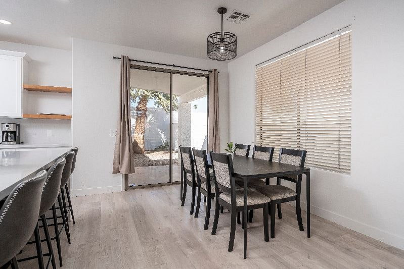 Furnished Finder property 405839_1 photo 6