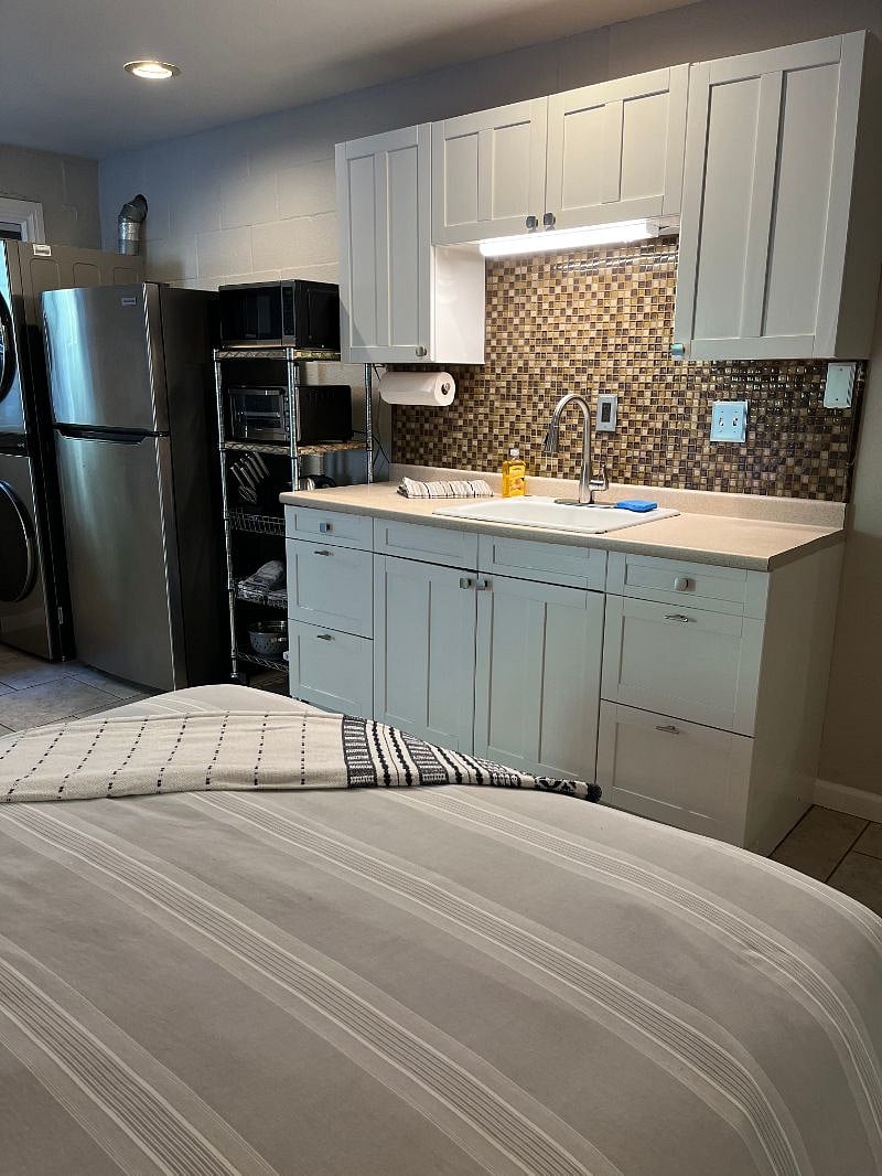 Furnished Finder property 405868_1 photo 4