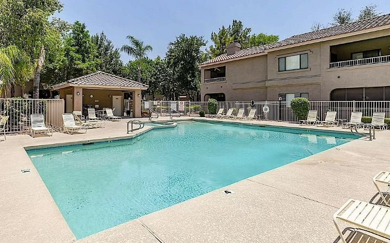 Furnished Finder property 405879_1 photo 18