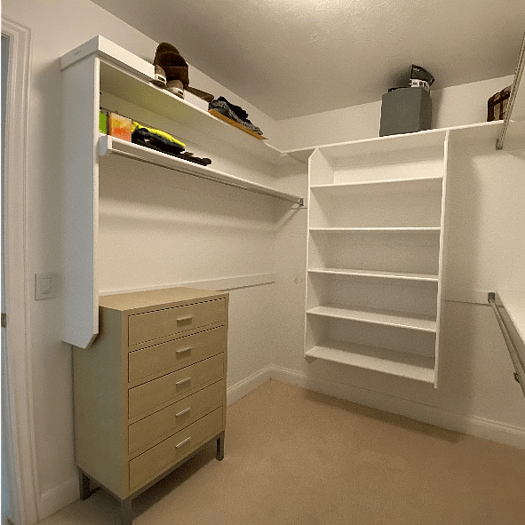 Walk in closet
