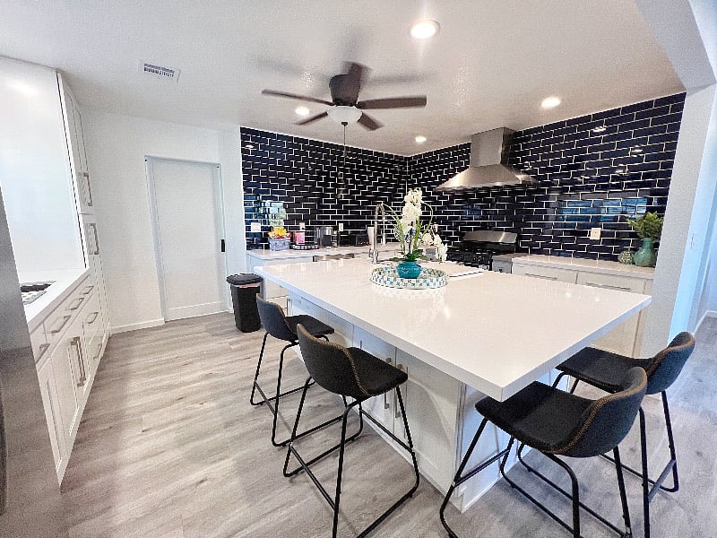 Furnished Finder property 405979_1 photo 21