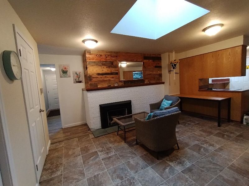 Furnished Finder property 405983_1 photo 28