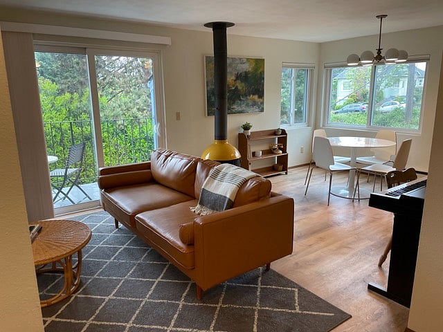 Furnished Finder property 405990_1 photo 2