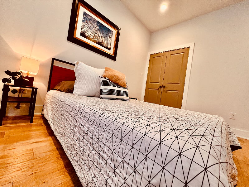 Furnished Finder property 406020_1 photo 13