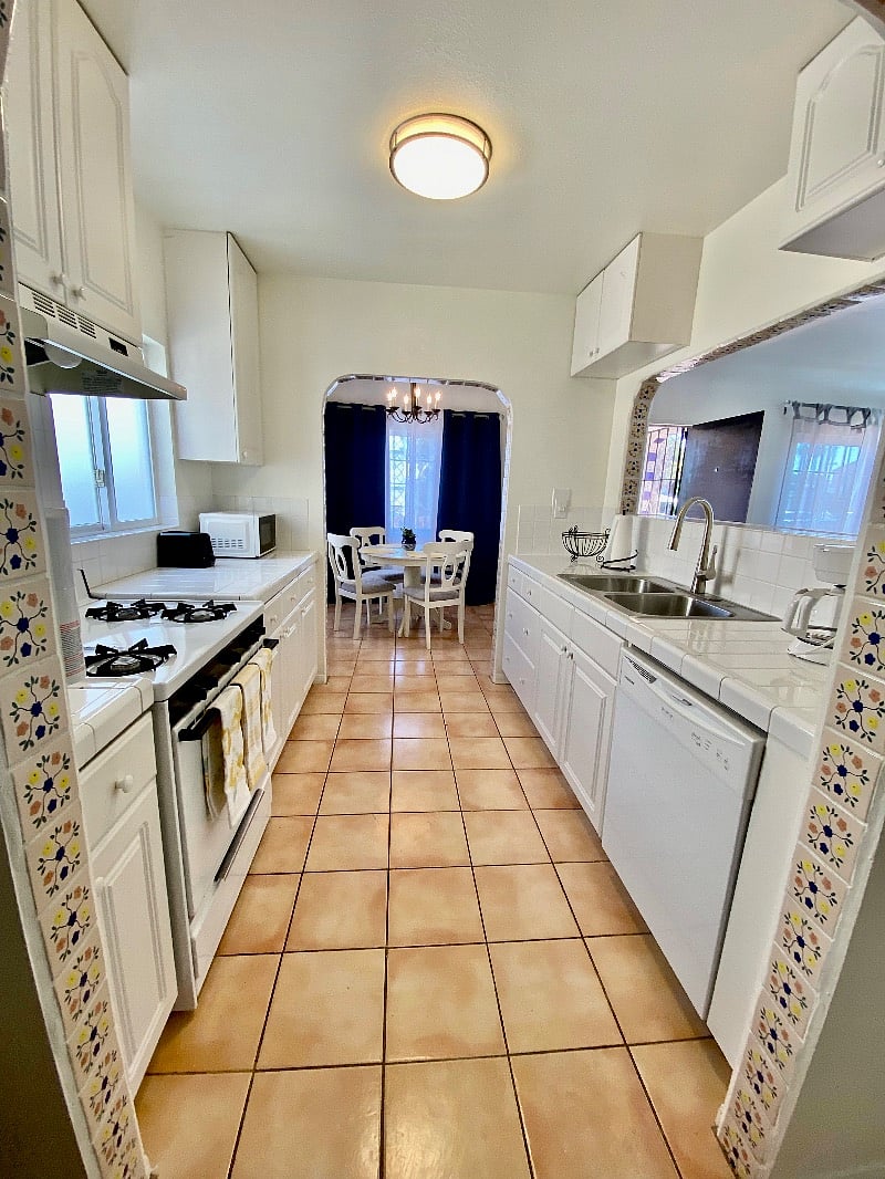 Furnished Finder property 406133_1 photo 12