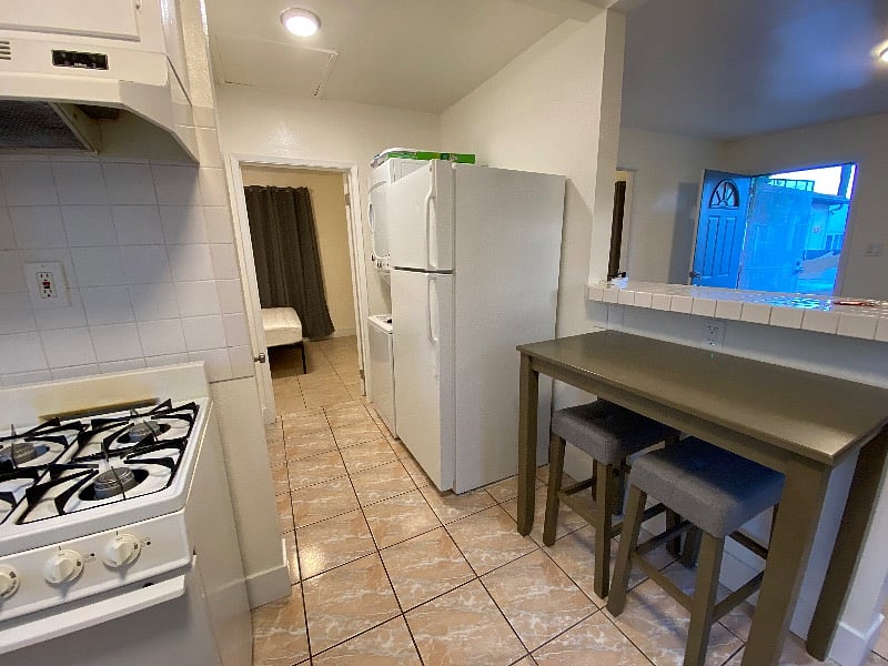 Furnished Finder property 406133_3 photo 8
