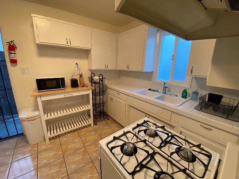 Furnished Finder property 406133_3 photo 11