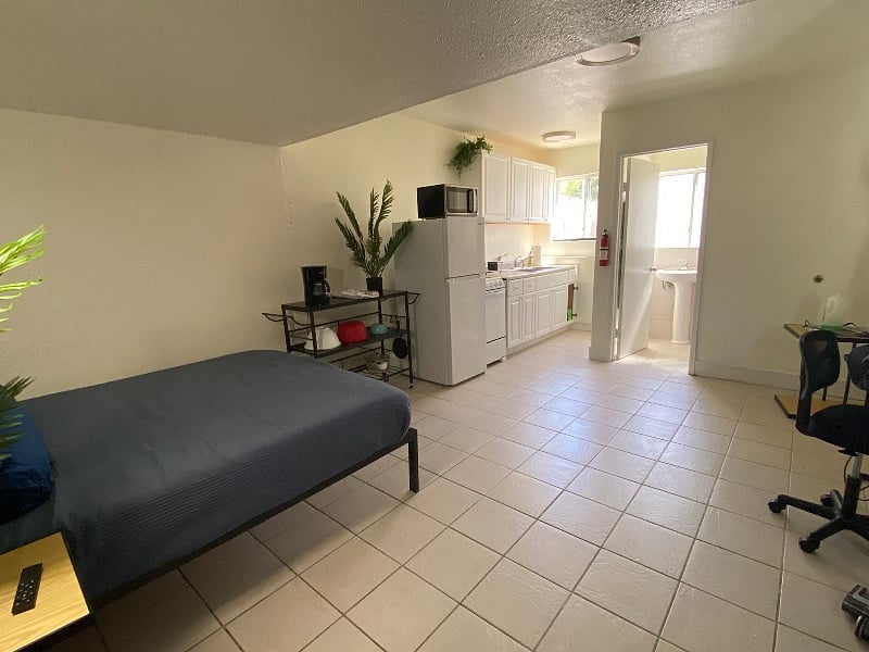 Furnished Finder property 406133_3 photo 17