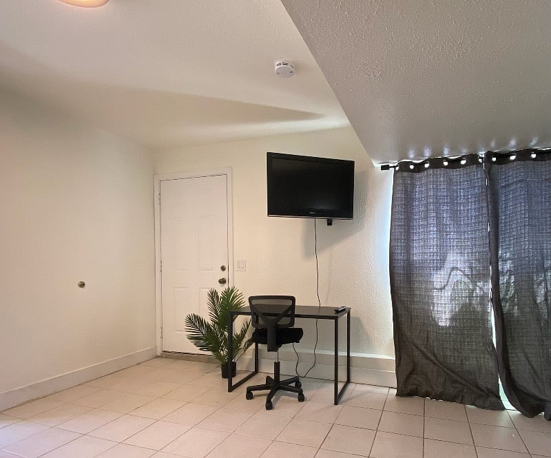Furnished Finder property 406133_3 photo 18