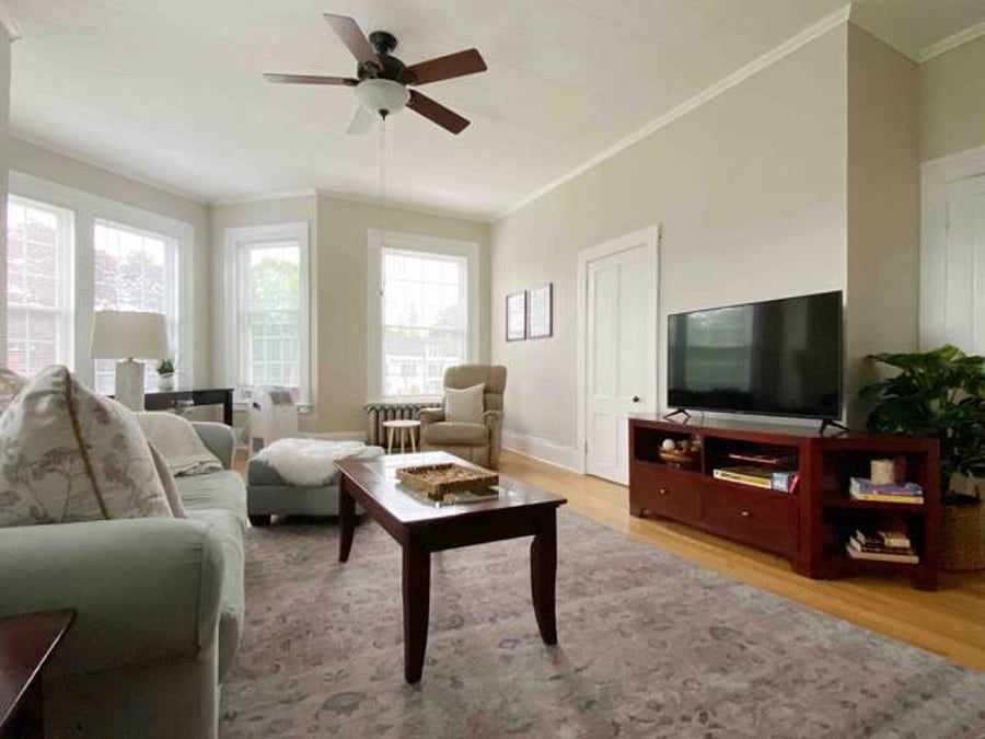 Furnished Finder property 406169_6 photo 3