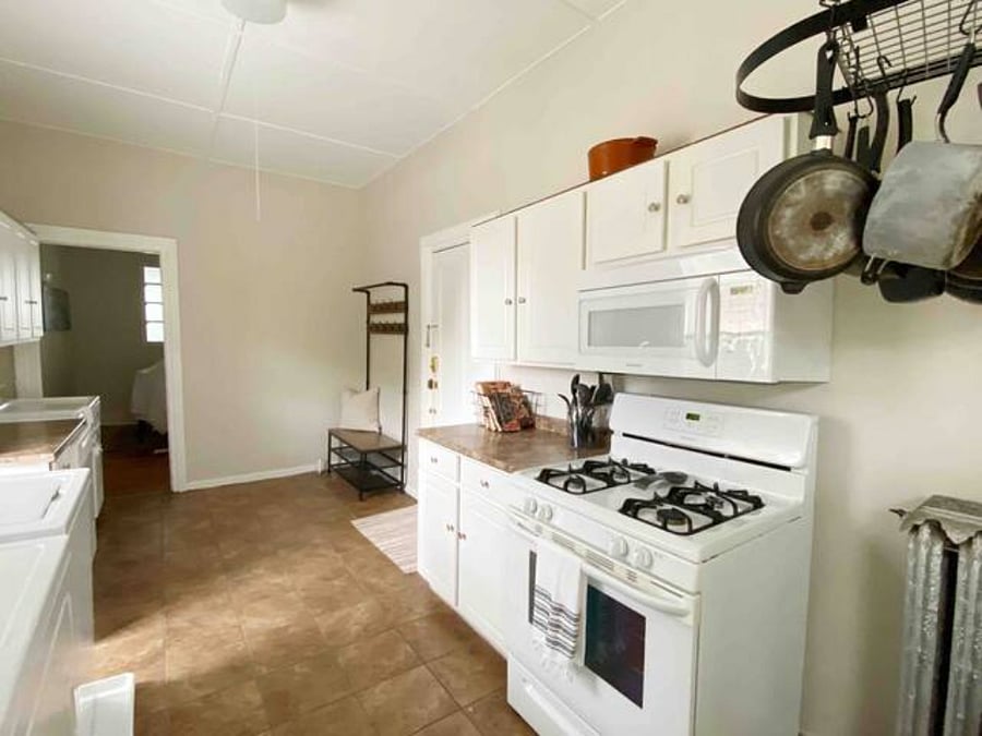 Furnished Finder property 406169_6 photo 8
