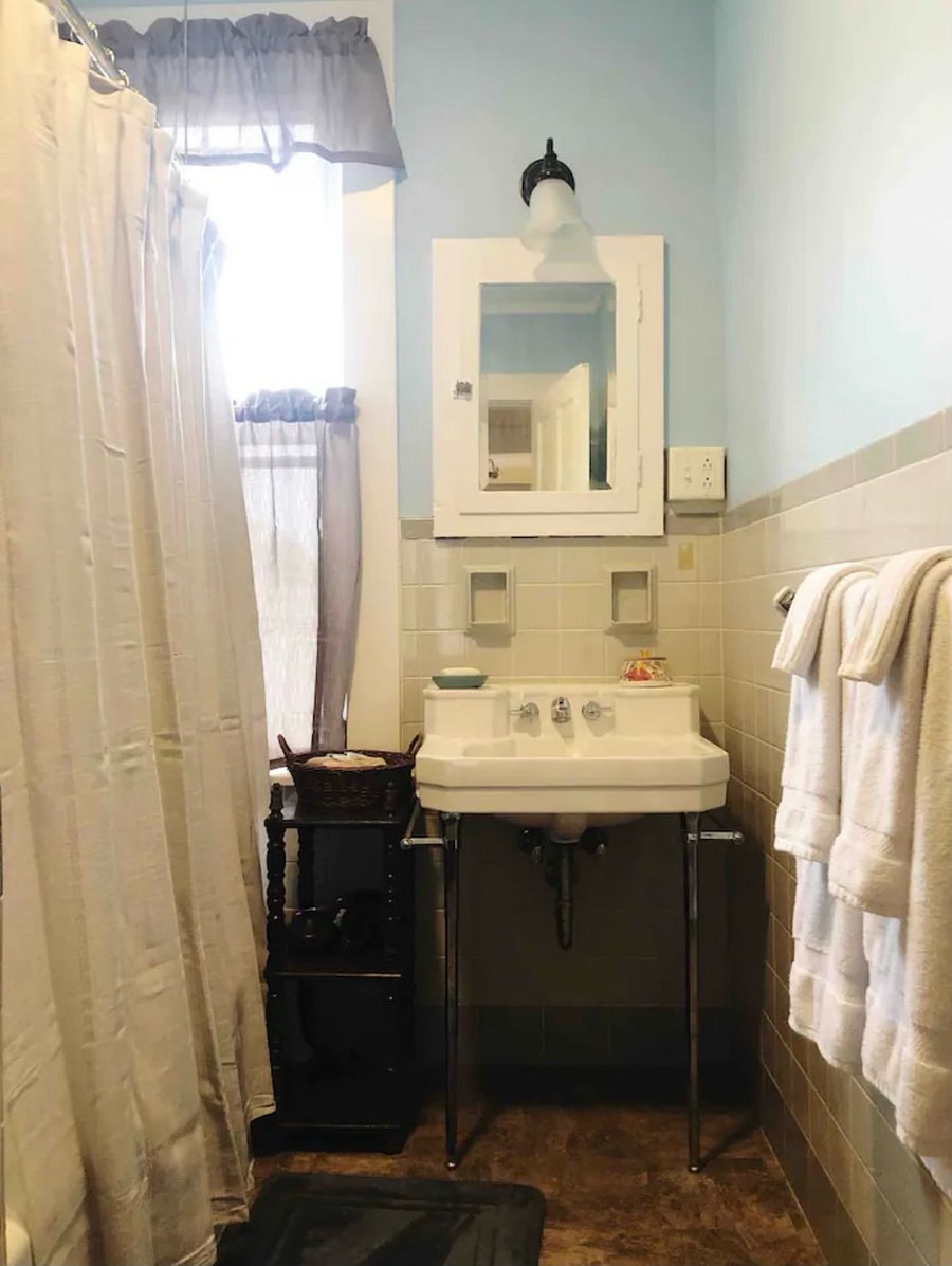 Furnished Finder property 406169_9 photo 4