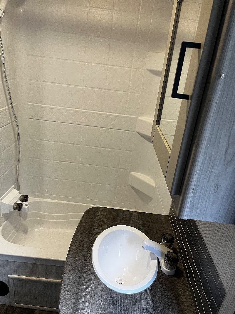 Furnished Finder property 406172_3 photo 8
