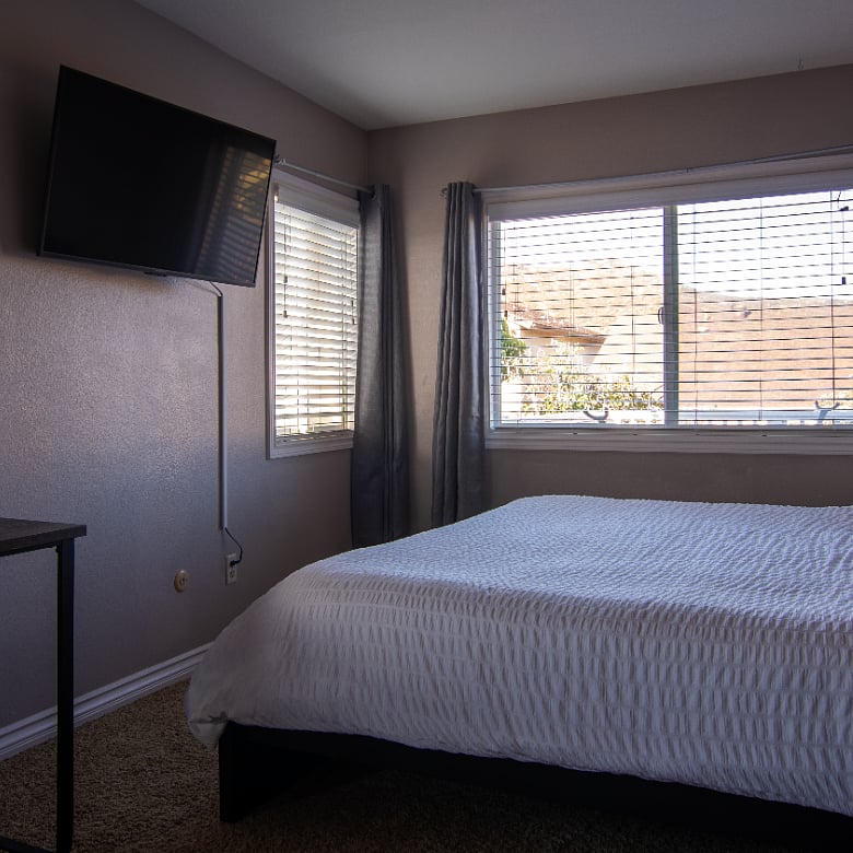 Furnished Finder property 406178_1 photo 12