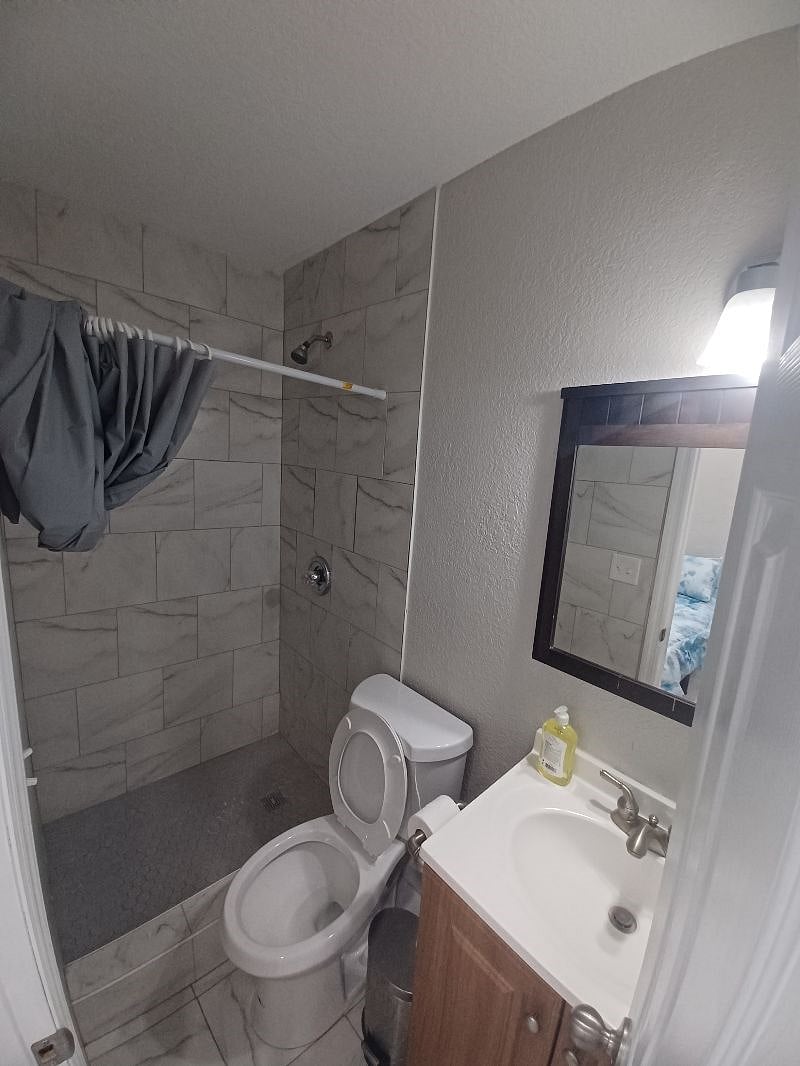 Furnished Finder property 406180_2 photo 4