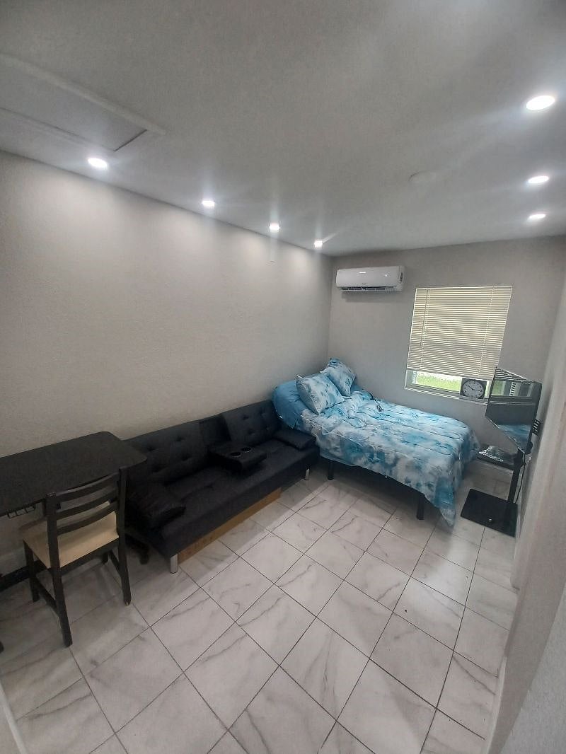 Furnished Finder property 406180_2 photo 3