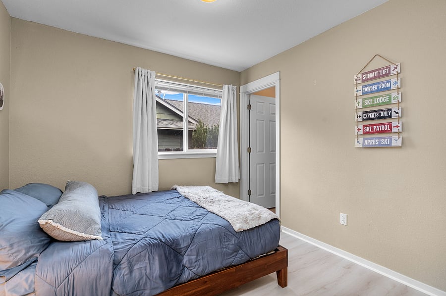 Furnished Finder property 406190_1 photo 17
