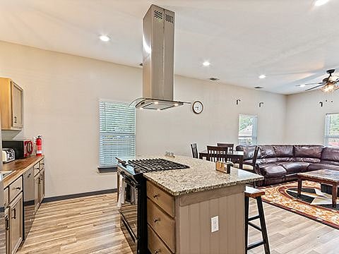 Furnished Finder property 406210_1 photo 12