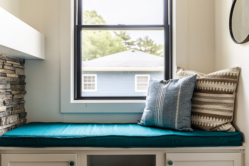The perfect reading nook :)