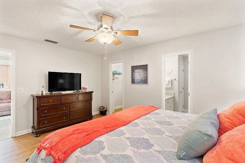 Furnished Finder property 406246_1 photo 8