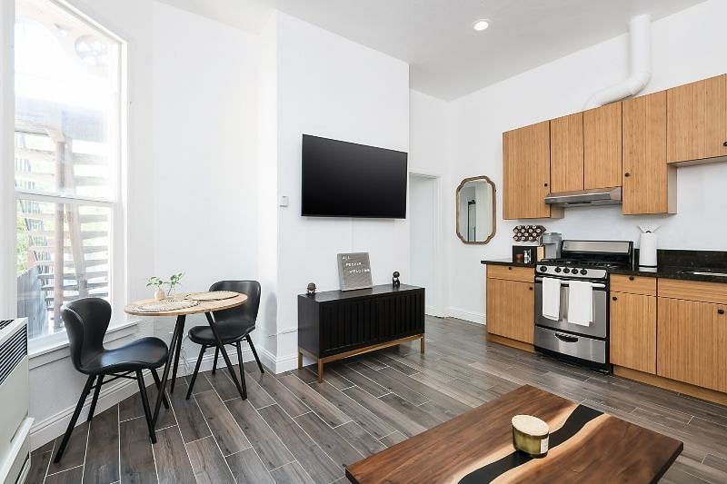 Furnished Finder property 406281_1 photo 23