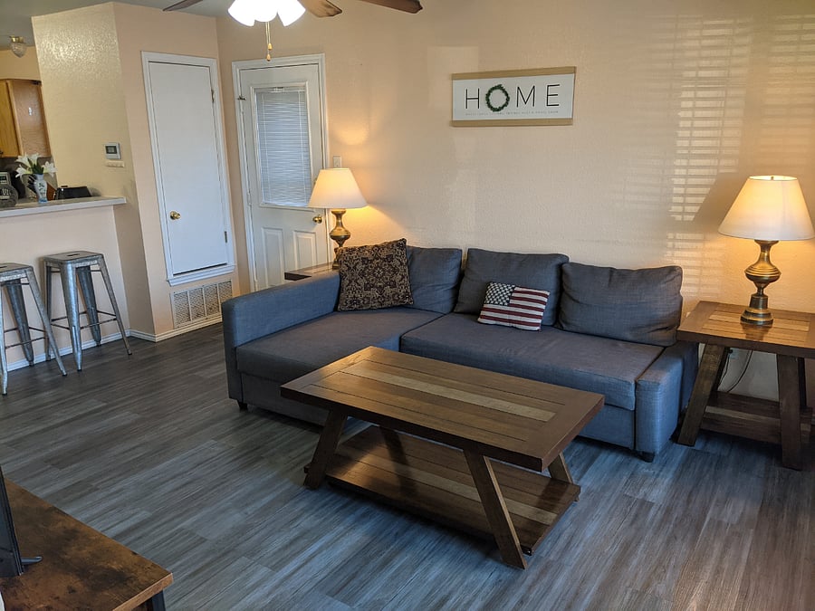Furnished Finder property 406307_4 photo 1