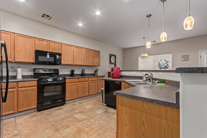 Furnished Finder property 406400_1 photo 4