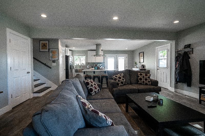 Furnished Finder property 406467_2 photo 6