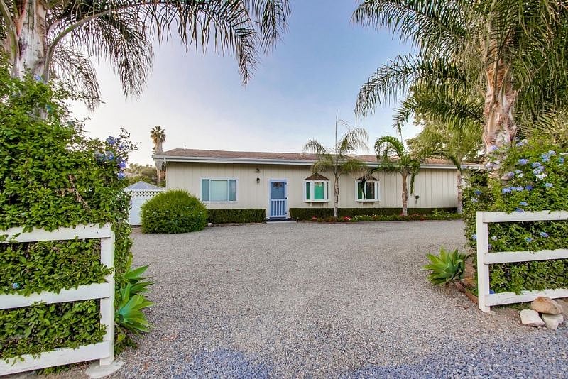 Furnished Finder property 406509_1 photo 12