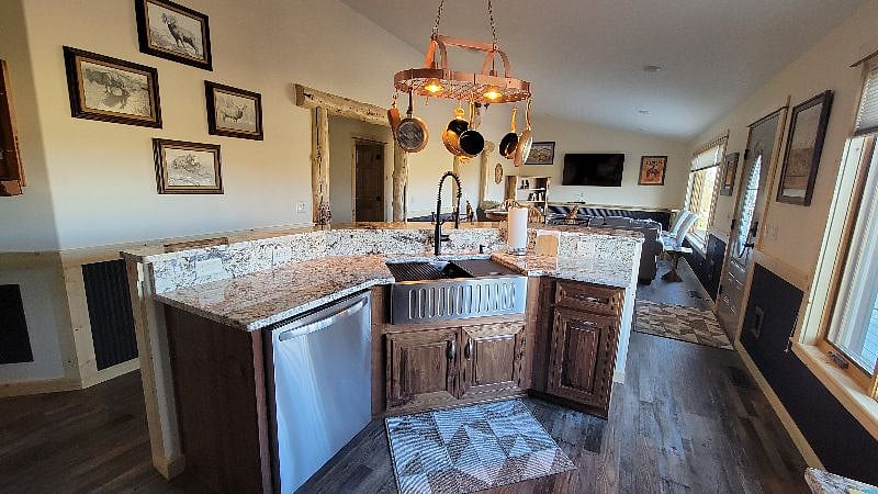 Furnished Finder property 406523_1 photo 4